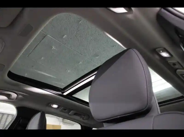 Volvo Xc60 t6 hybride rechargeable 253 + 145ch plus style dark geartronic 8 awd — photo 11