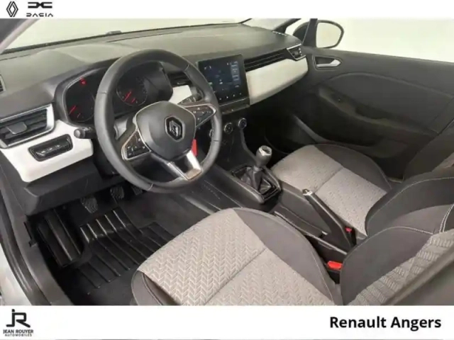 Renault Clio 1.5 blue dci 100ch evolution — photo 15