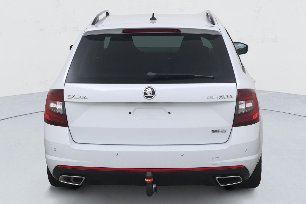 Skoda Octavia Combi — photo 3