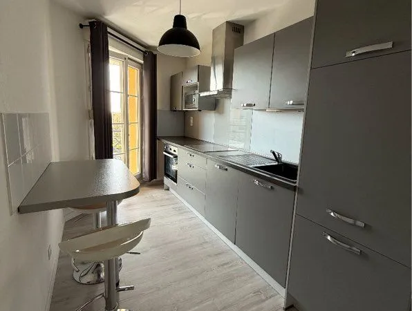 Appartement lumineux Varennes/Toison d'or