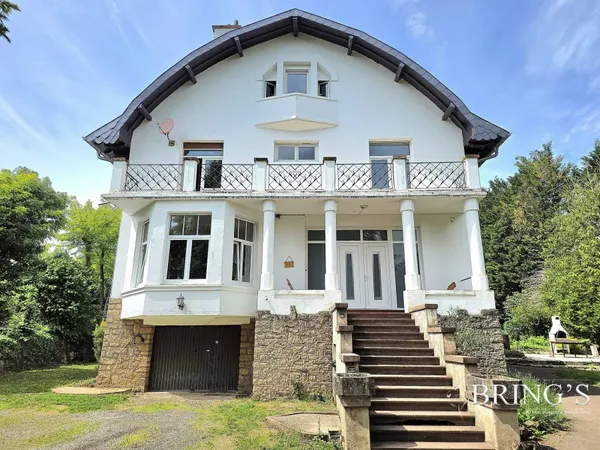 Maison 15 pièces 200 m²
