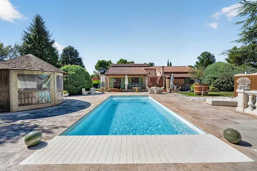 Maison 6 pièces 200 m²