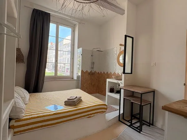 Studio (P3) Clim, Wifi, TV, place Providence, Belsunce - Meublé (A libérer 90 nuits durant l'été)