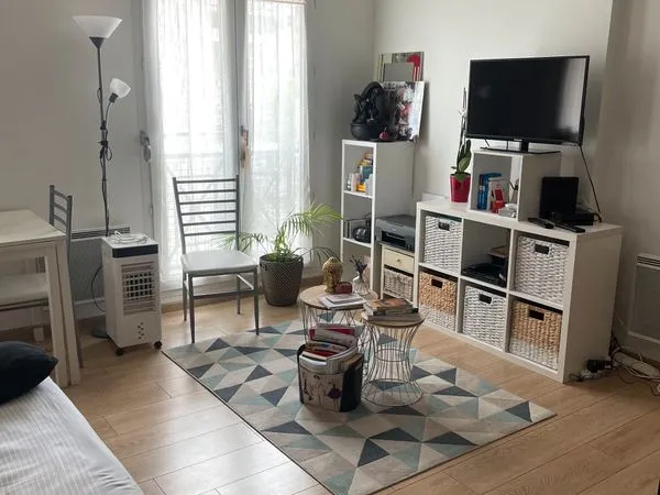 Studio melun gare avec locataire sérieux en place