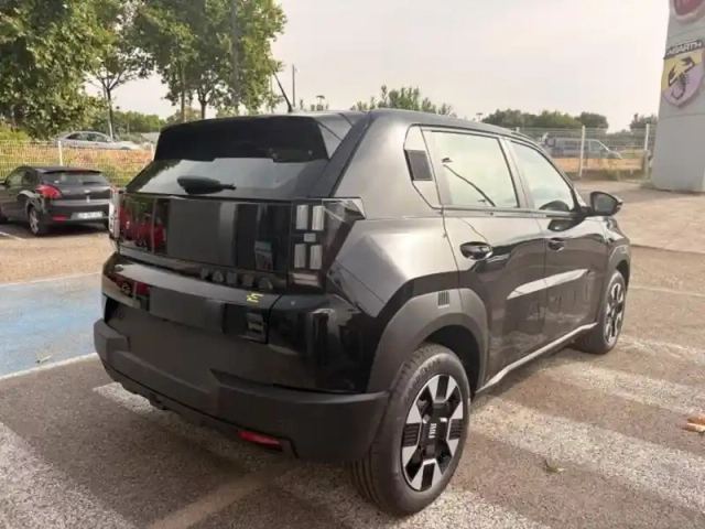 Fiat Panda grande  electrique 113ch icône — photo 8