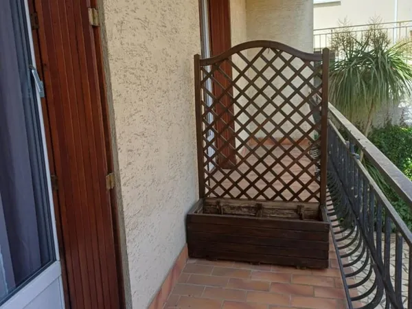 Colocation chambre avec balcon privatif.