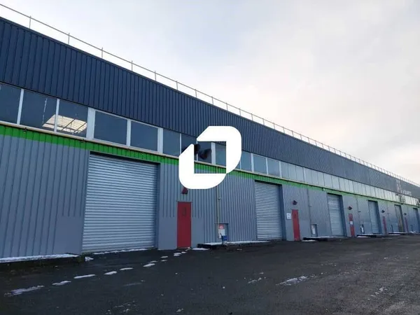 Local d'activité 2043 m²