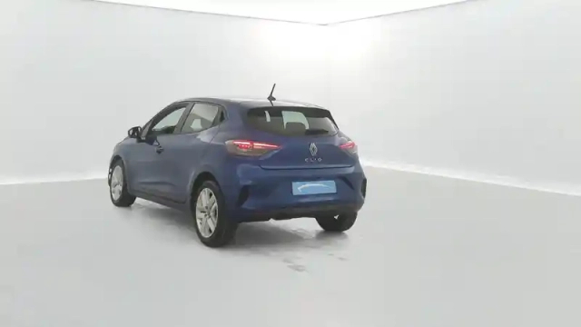 Renault Clio blue dci 100 ch gsr2 — photo 21