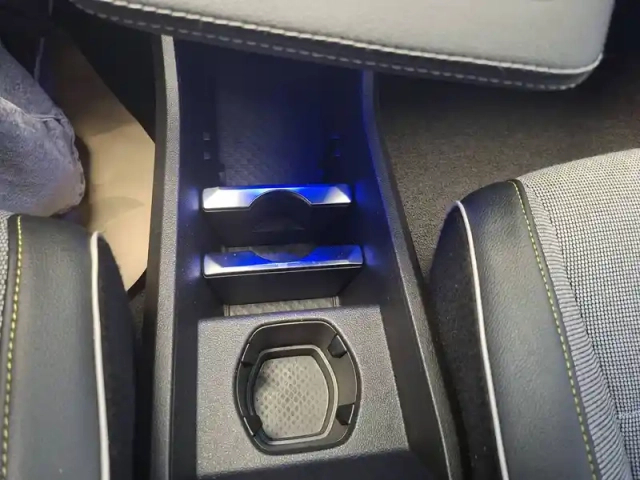 Renault Megane e-tech ev60 220 ch super charge — photo 38