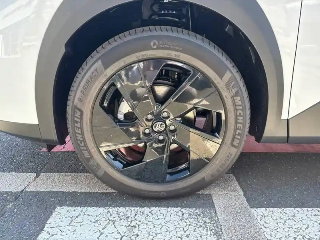 Citroën C5 Aircross hybride 145 ch e-dcs6 — photo 13