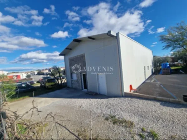 Local 160 m²
