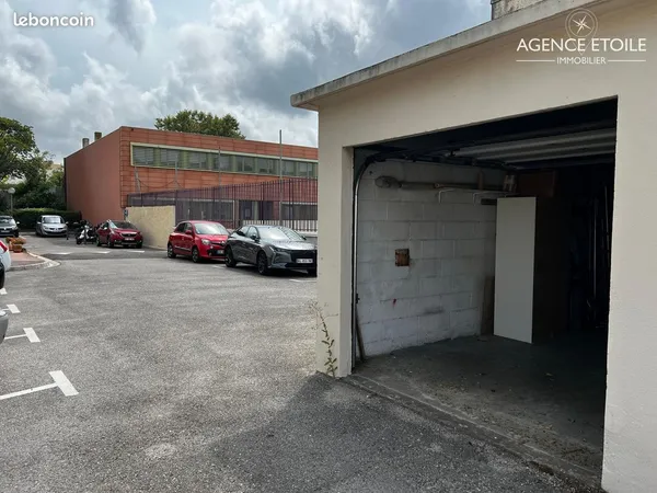 Parking/box 15 m² Marseille