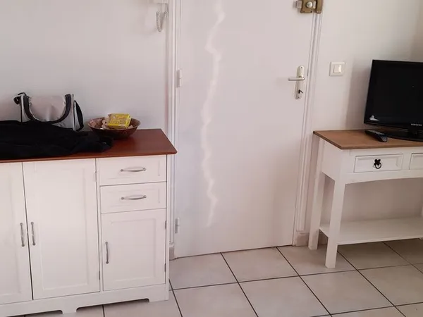 Studio meublé à louer
