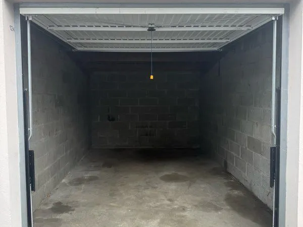 Garage / Box fermé à louer - Jurançon