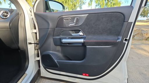 Mercedes Classe GLA 250e 218 EQ Power 8G-DCT - AMG Line – 2023 – 12821 km – Hybride rechargeable – Boîte Automatique — photo 51