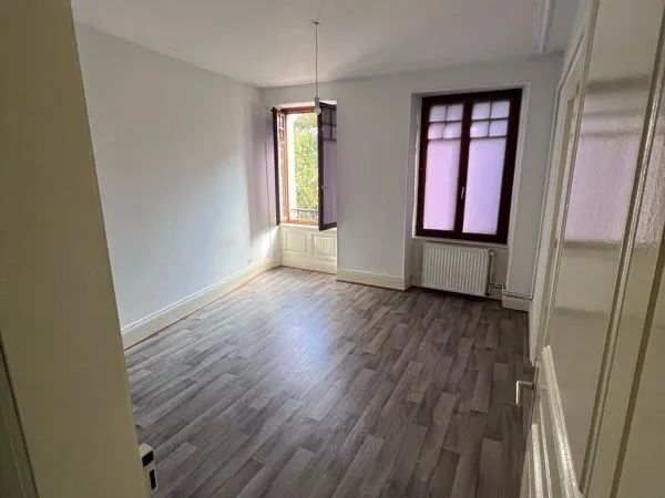A louer spacieux F2 55 m² - 3e étage - Cuisine équipée - Mulhouse Centre