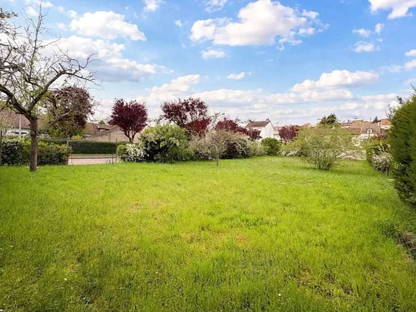 Superbe terrain à bâtir plat de 600m² sur les hauteurs de Gargenville