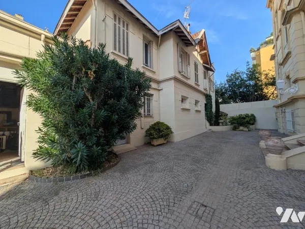 Immeuble 132 m²