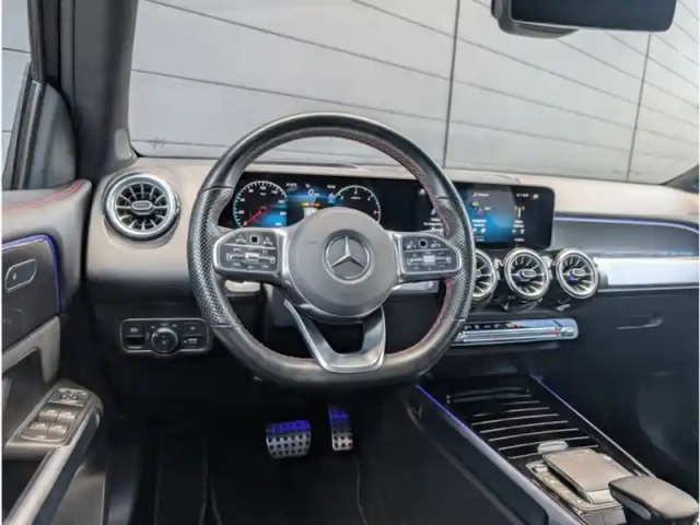 Mercedes Glb 200 d — photo 12