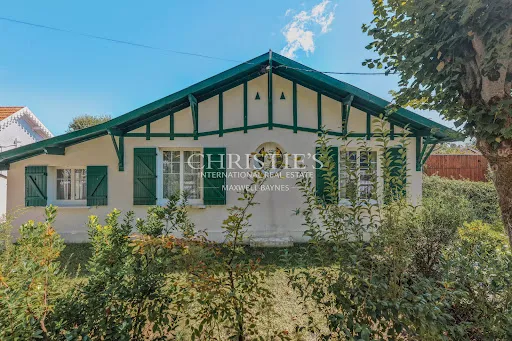 Maison 7 pièces 143 m²