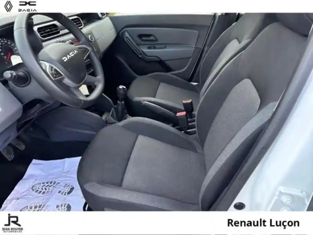 Dacia Duster 1.5 blue dci 115ch essentiel 4x2 — photo 3