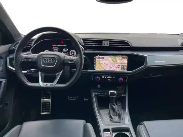 Audi Q3 35 tfsi 150 ch s tronic 7 — photo 11