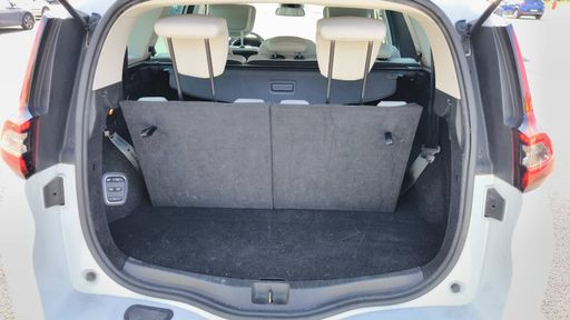 Renault Grand Scenic 1.6 dCi 130 Energy - Intens – 2017 – 138752 km – Diesel – Boîte Manuelle — photo 27