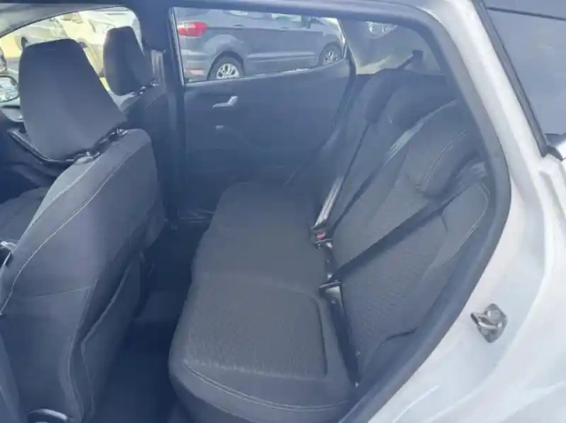 Ford Fiesta 1.0 flexifuel 95ch  titanium x 5p — photo 10