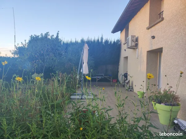Attignat maison T4 terrain