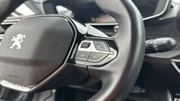 Peugeot 2008 1.2 PureTech 130ch S&S Roadtrip EAT8 — photo 18