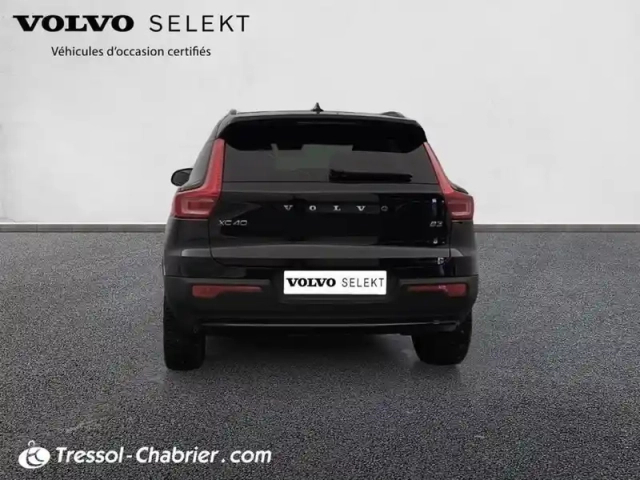 Volvo Xc40 b3 163 ch dct7 plus — photo 18