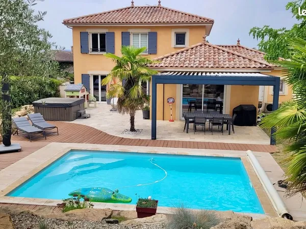 Maison 5 pièces 125m²