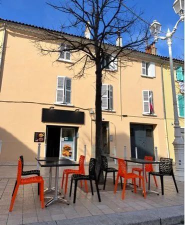 Snack fonds de commerce