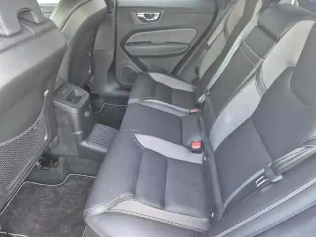 Volvo Xc60 t6 awd 253 + 87ch r-design geartronic — photo 11