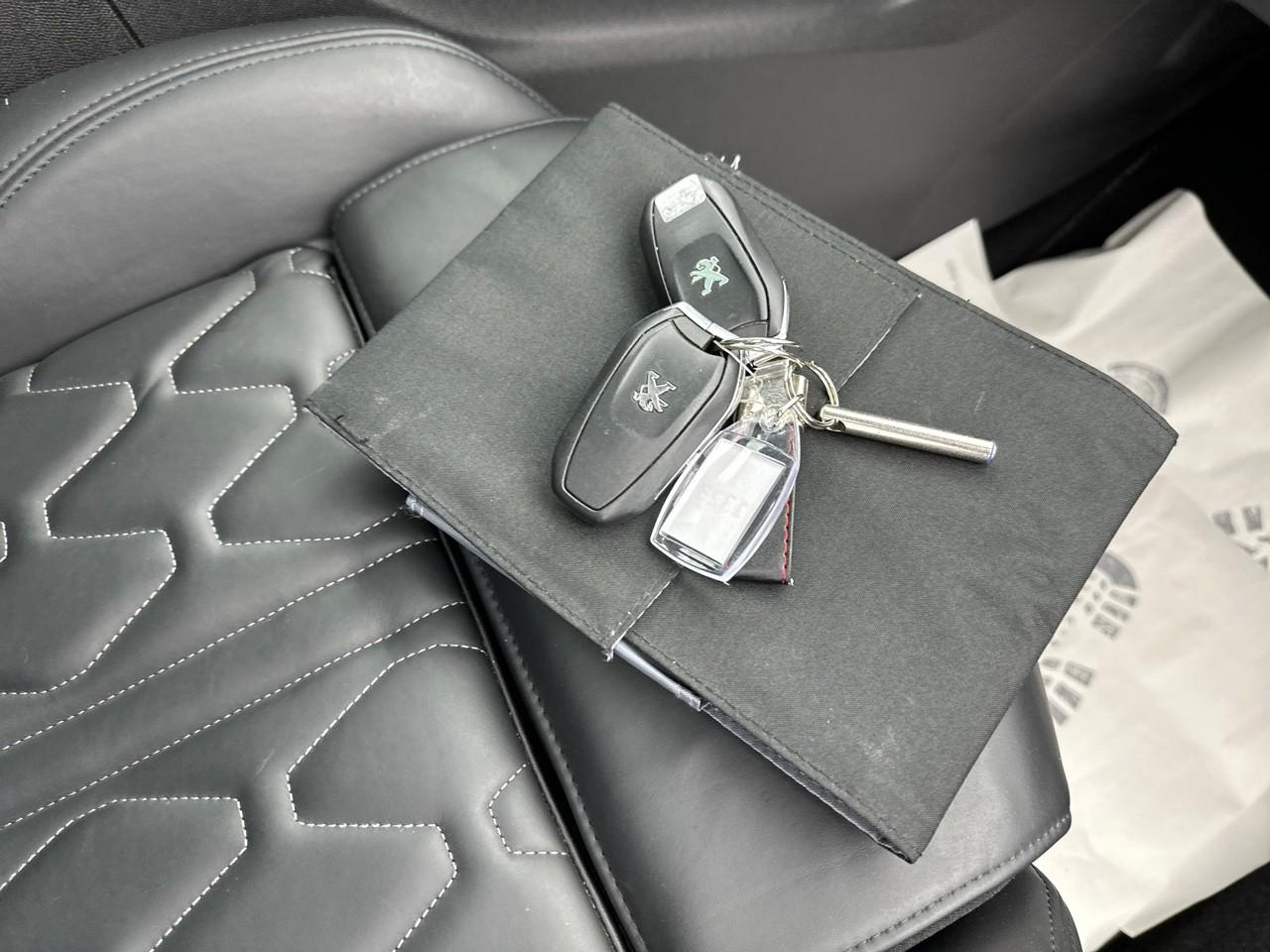 Peugeot 3008 hybrid 225 e-eat8 gt pack — photo 38