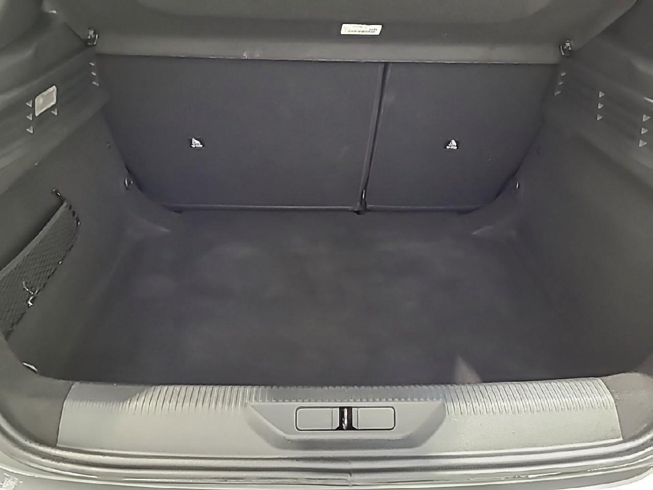 Peugeot 308 hybrid 145 e-dcs6 allure — photo 14
