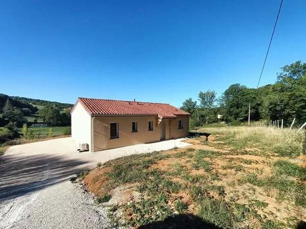 Maison de plain-pied 4 pièces 77 m²