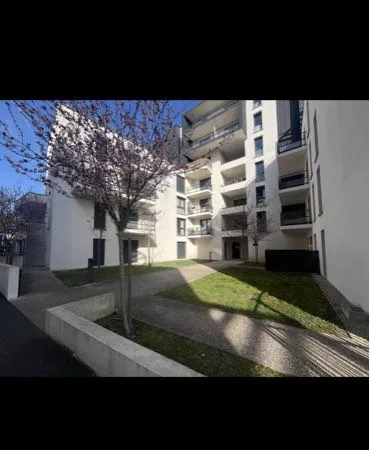 F2 centre ville