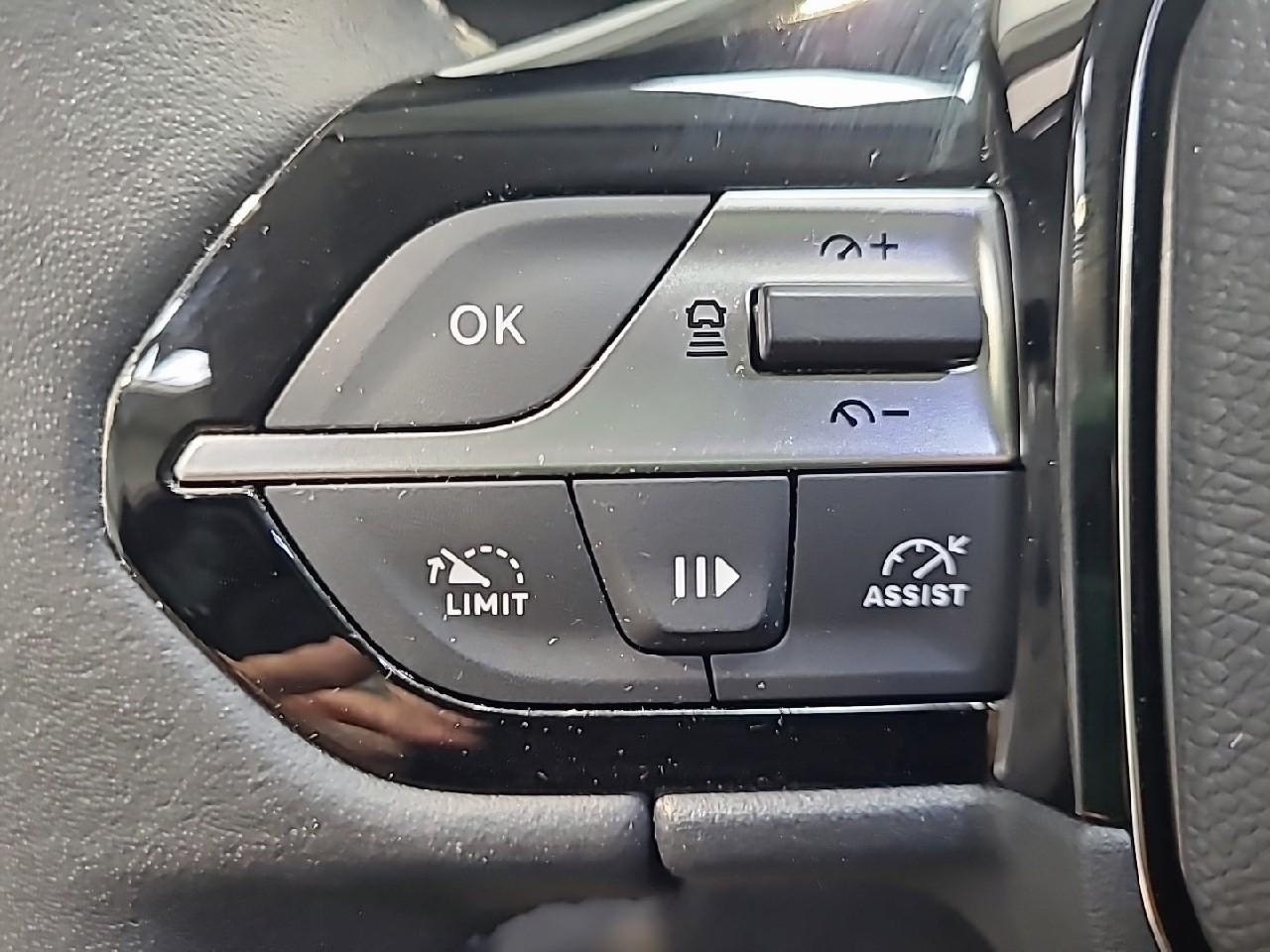 Peugeot 308 sw hybrid 136 e-dcs6 allure — photo 22