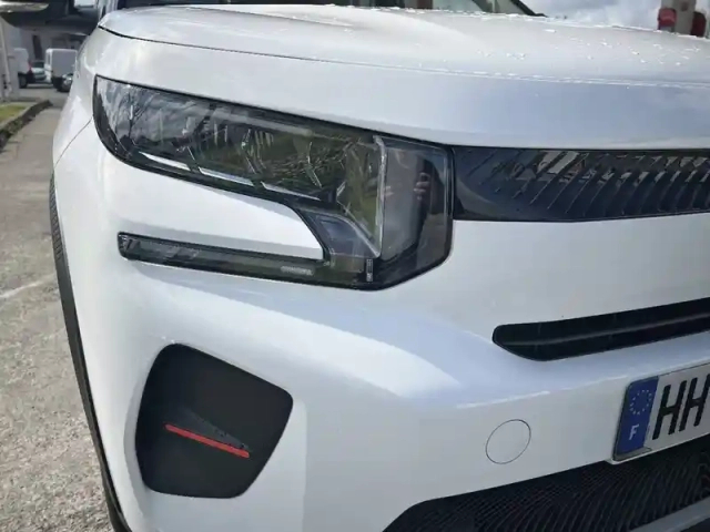Citroën C3 hybride 110 ch e-dcs6 — photo 37