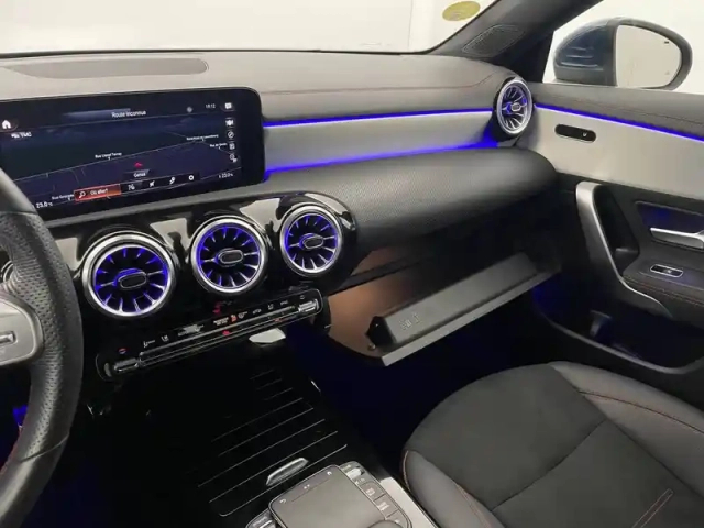 Mercedes Cla coupé 200 d 8g-dct — photo 26