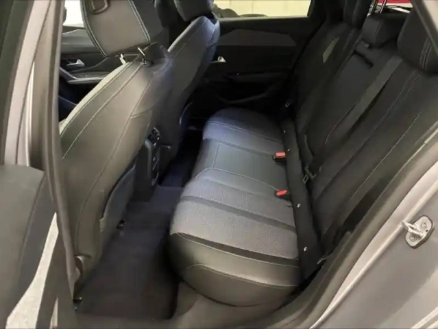 Peugeot 308 sw phev 180ch allure pack e-eat8 — photo 6