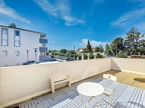 🔑 Et si votre prochain chez vous avait 2 terrasses ? 1. 🏡 Et si votre prochain chez-vous avait 2 ter