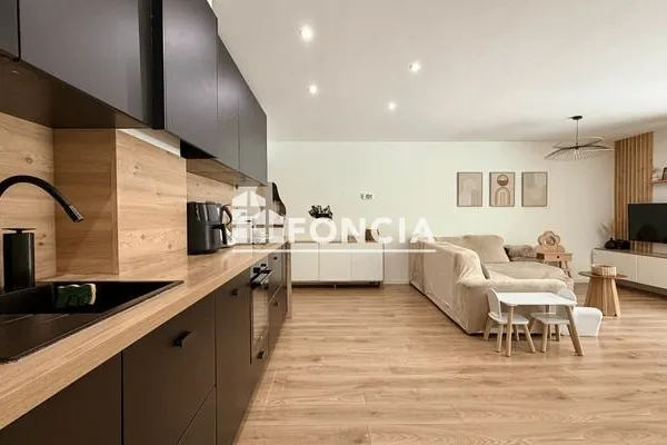 Appartement 4 pièces 84 m²