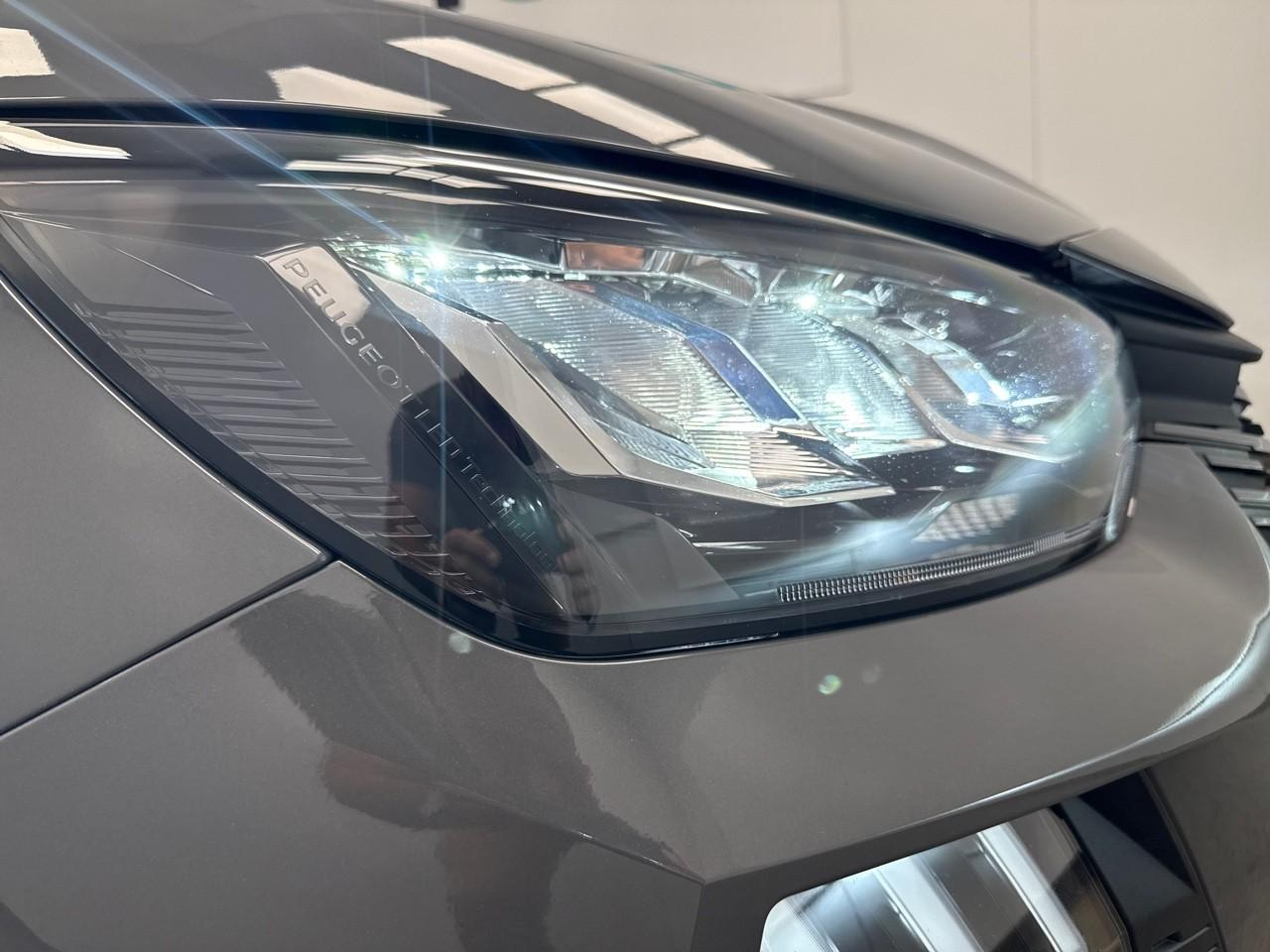 Peugeot 208 hybrid 110 ch e-dcs6 allure — photo 20