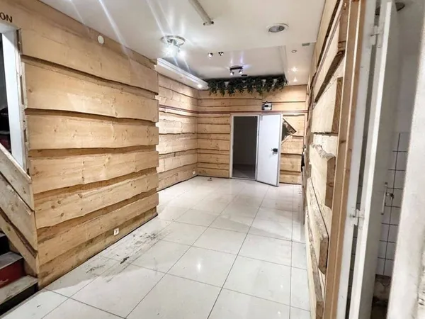 Boutique 147 m²