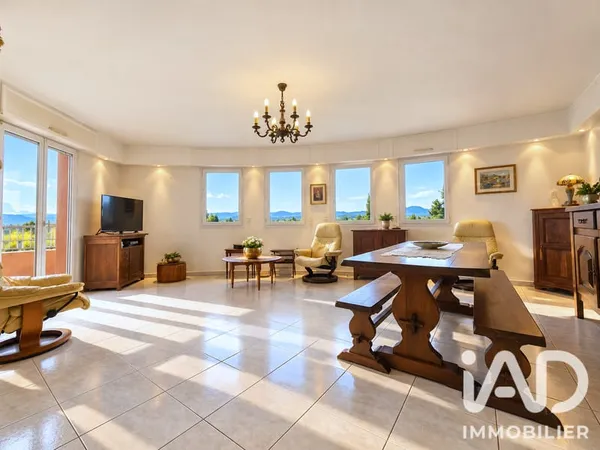 Appartement 4 pièces 95 m²