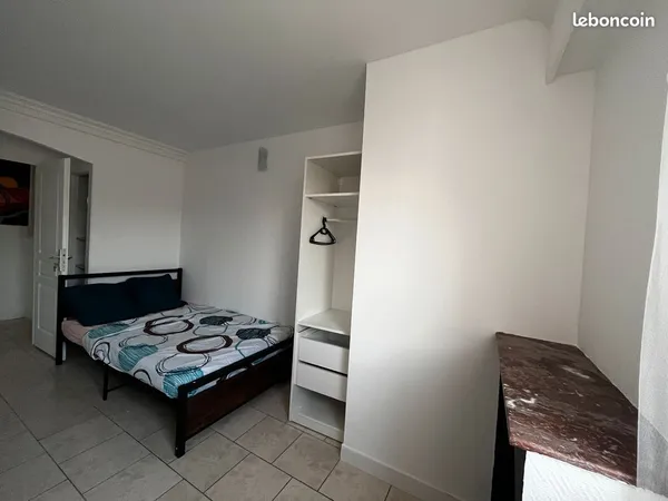 Chambre à louer à Sarcelles - Au pied du Tram T5 - Jeune actif / Étudiant