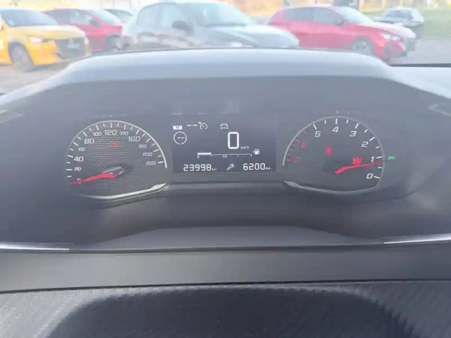 Peugeot 208 puretech 75 s&amp;s bvm5 — photo 46