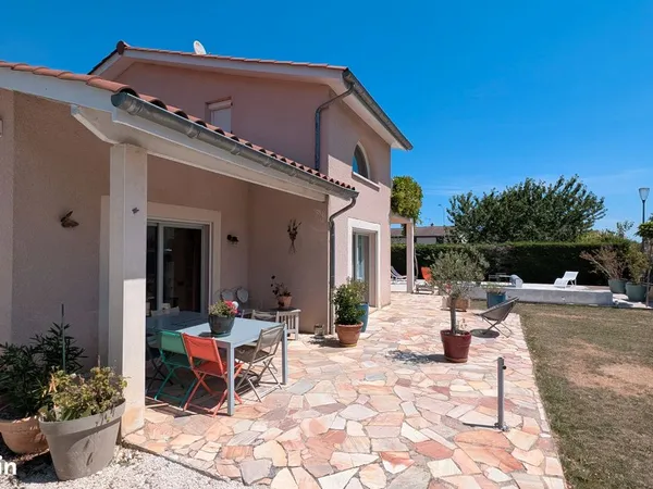 Maison de 148 m2 a genas